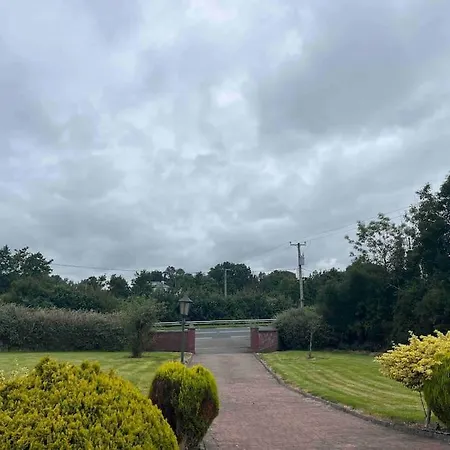 Apartment Spacious Countryside 5bd House!