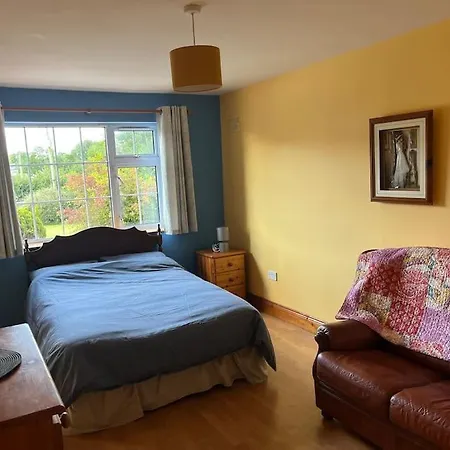 Spacious Countryside 5bd House! * Cavan